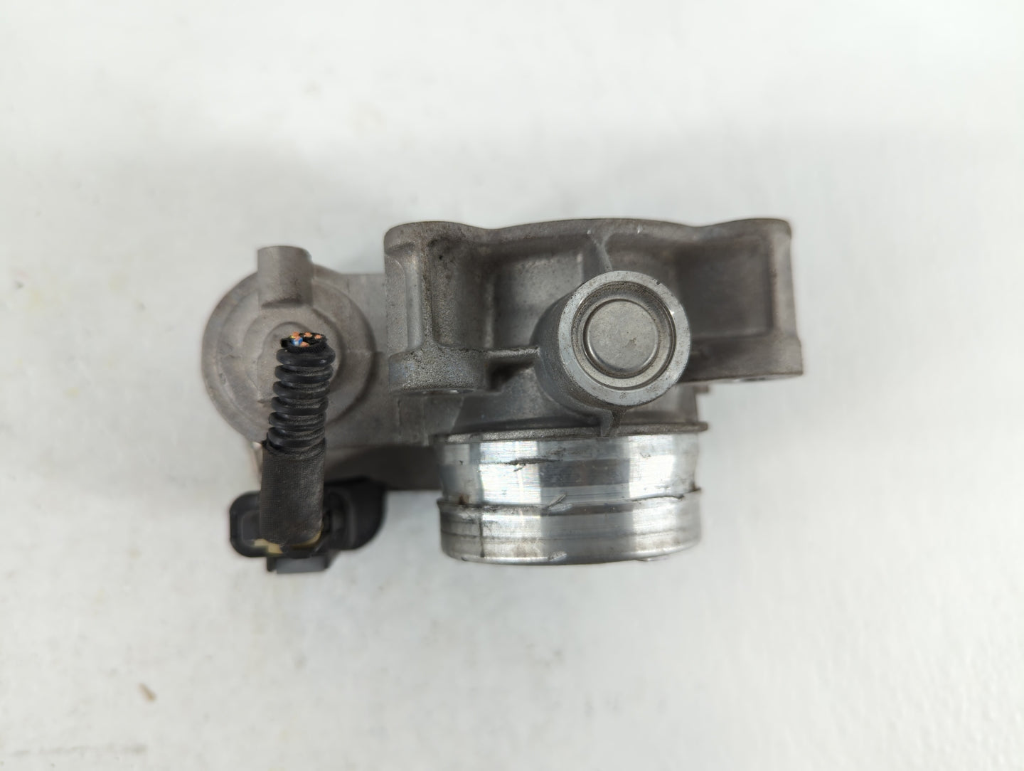 2018-2019 Chevrolet Equinox Throttle Body P/N:12671379AA Fits Fits 2016 2017 2018 2019 OEM Used Auto Parts - Oemusedautopart