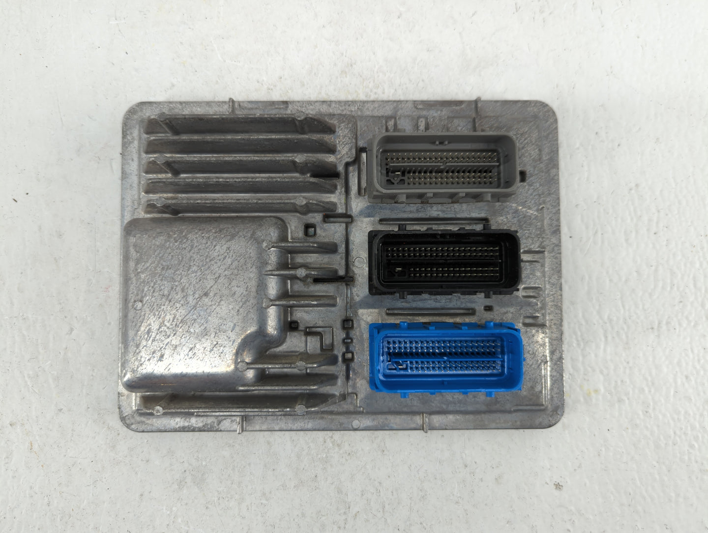 2018-2019 Chevrolet Equinox PCM Engine Control Computer ECU ECM PCU OEM P/N:12669908 12681528 Fits Fits 2017 2018 2019 OEM U