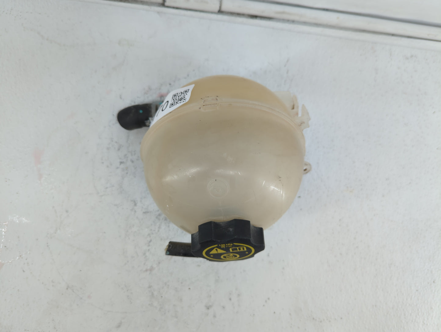 2018 Chevrolet Equinox Radiator Coolant Overflow Expansion Tank Bottle 400170 - Oemusedautoparts1.com