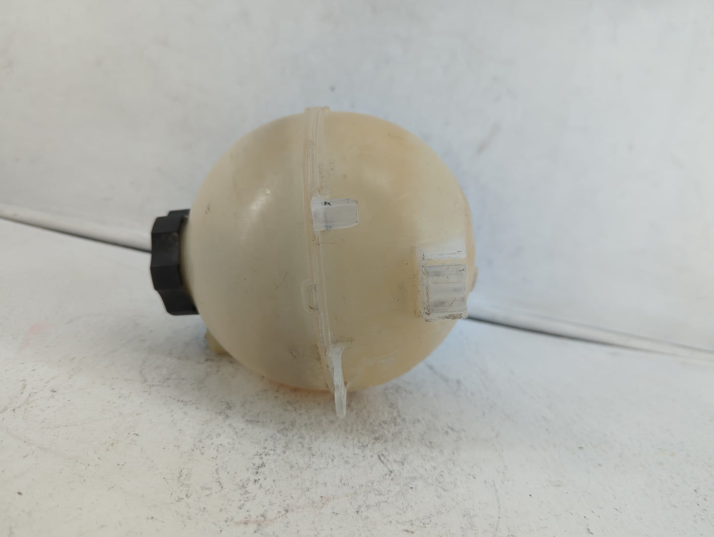 2018 Chevrolet Equinox Radiator Coolant Overflow Expansion Tank Bottle 400170 - Oemusedautoparts1.com