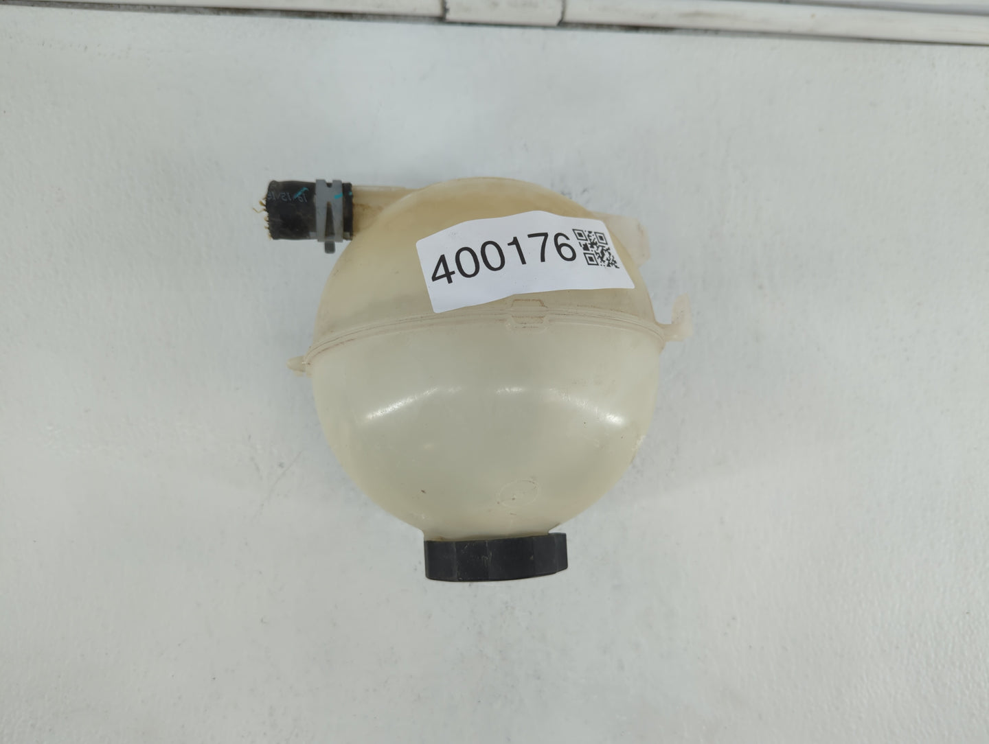2018 Chevrolet Equinox Radiator Coolant Overflow Expansion Tank Bottle 400176 - Oemusedautoparts1.com
