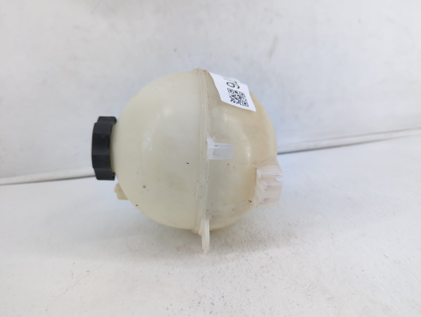 2018 Chevrolet Equinox Radiator Coolant Overflow Expansion Tank Bottle 400176 - Oemusedautoparts1.com