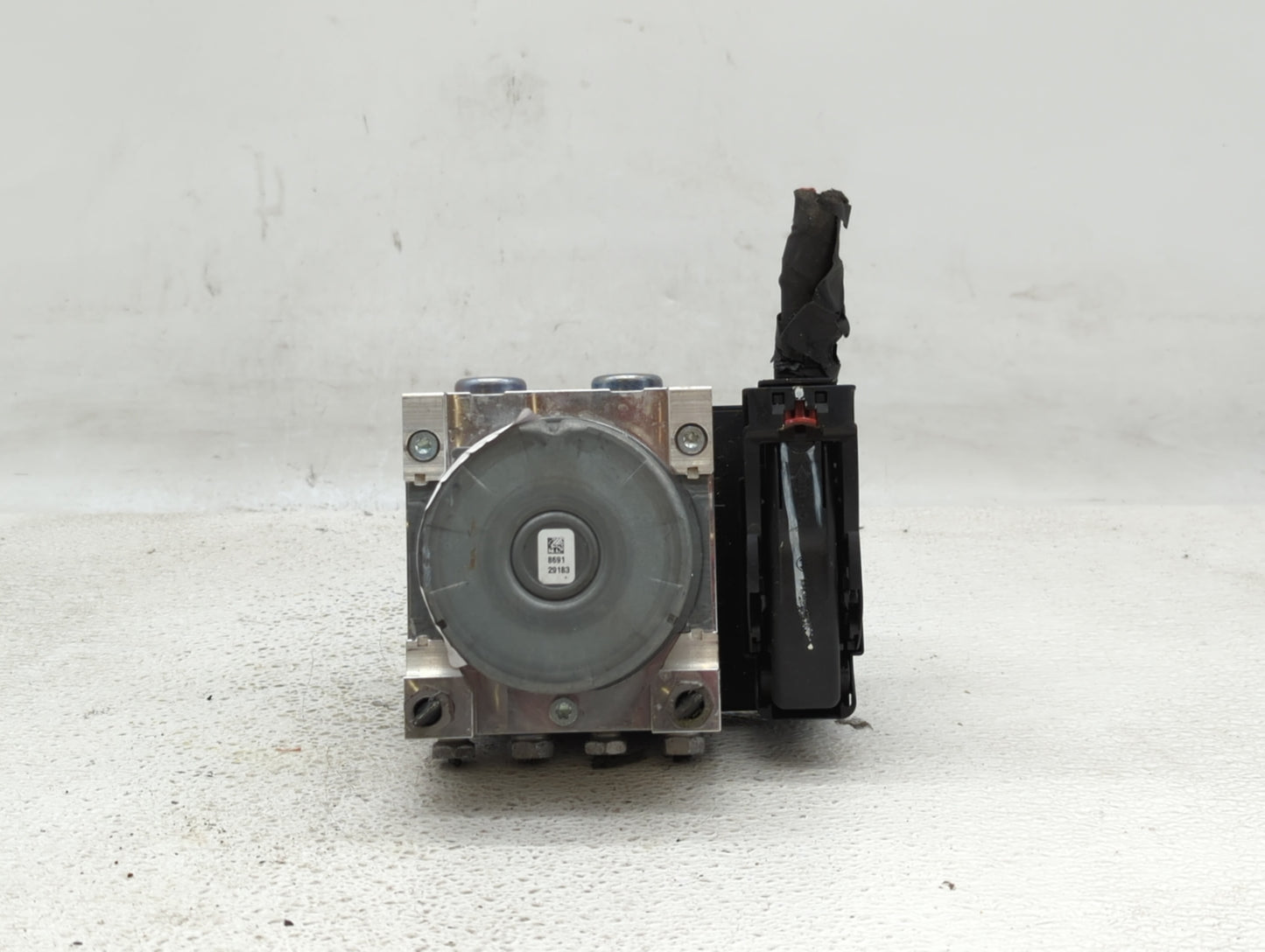 2018-2019 Chevrolet Equinox ABS Pump Control Module Replacement P/N:84560131 84342054, 84342052 Fits Fits 2018 2019 2020 202