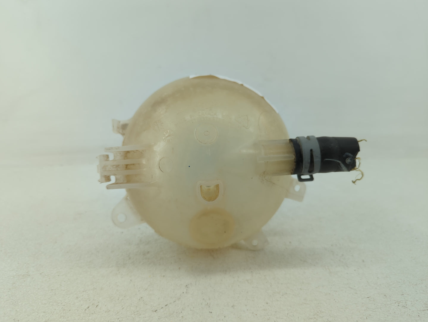 2018 Chevrolet Equinox Radiator Coolant Overflow Expansion Tank Bottle 414054 - Oemusedautoparts1.com