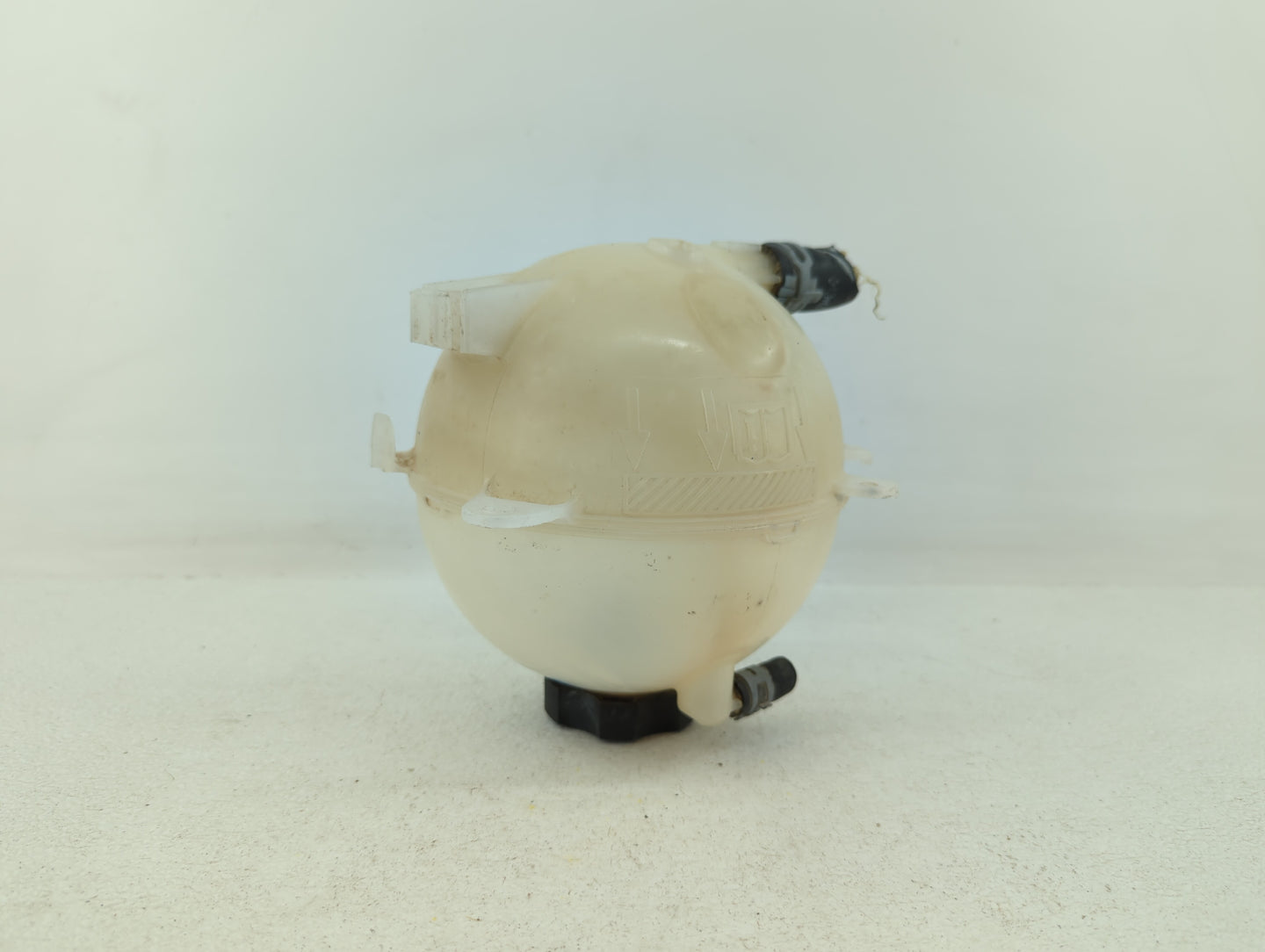2018 Chevrolet Equinox Radiator Coolant Overflow Expansion Tank Bottle - Oemusedautoparts1.com