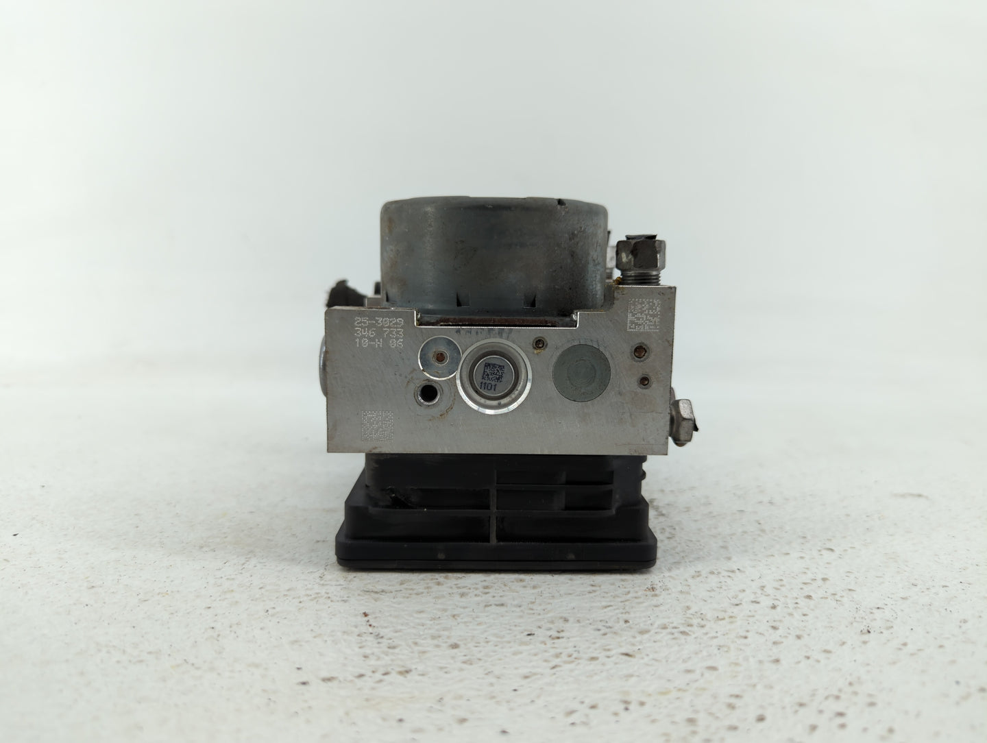 2018-2019 Chevrolet Equinox ABS Pump Control Module Replacement P/N:84560131 84342054, 84342052 Fits Fits 2018 2019 2020 202