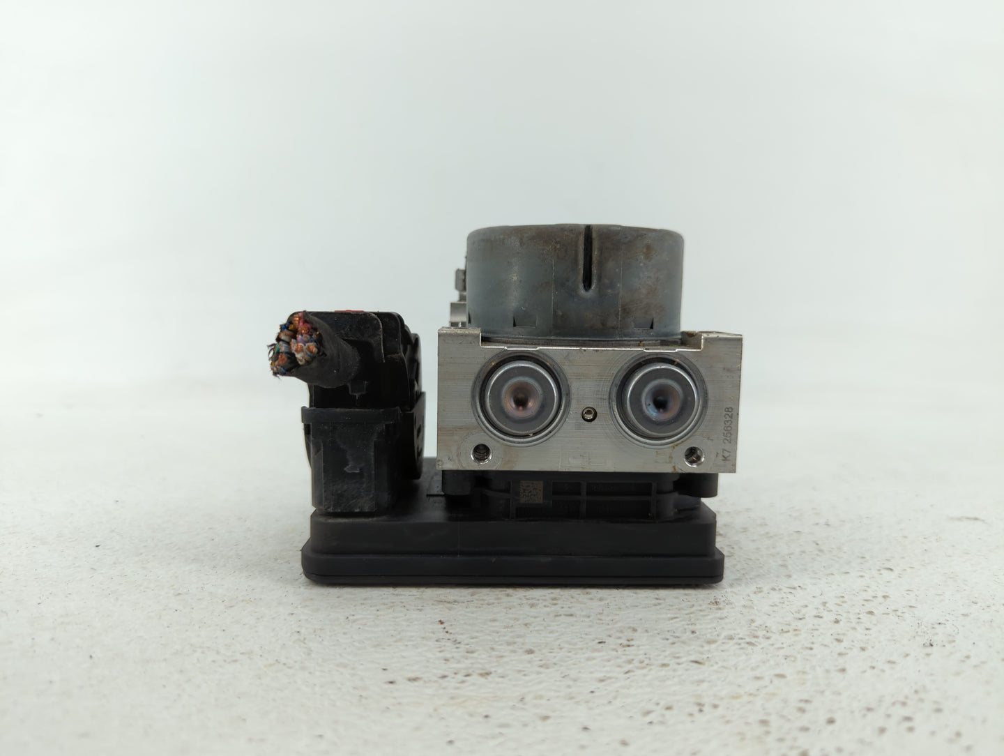 2018-2019 Chevrolet Equinox ABS Pump Control Module Replacement P/N:84560131 84342054, 84342052 Fits Fits 2018 2019 2020 202