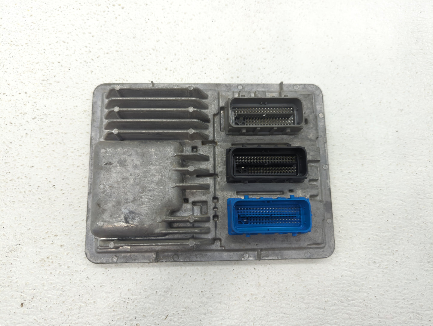 2018-2020 Chevrolet Equinox PCM Engine Control Computer ECU ECM PCU OEM P/N:12669908 12677677 Fits OEM Used Auto Parts - Oem