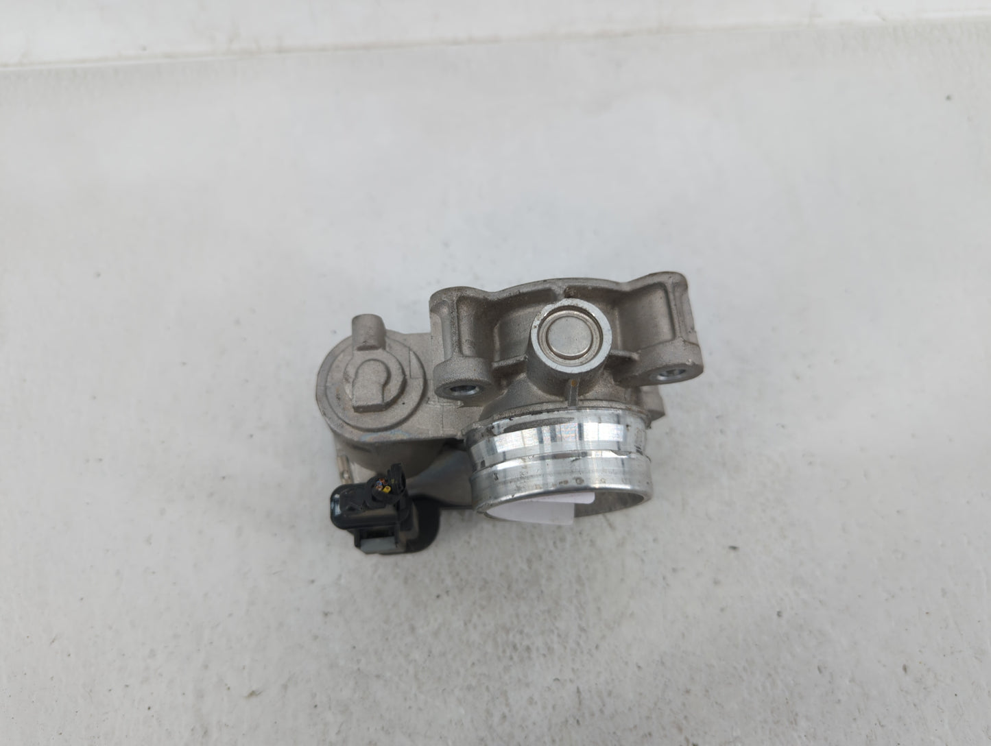 2018-2022 Chevrolet Equinox Throttle Body P/N:12671379AA Fits Fits 2016 2017 2018 2019 2020 2021 2022 OEM Used Auto Parts - 