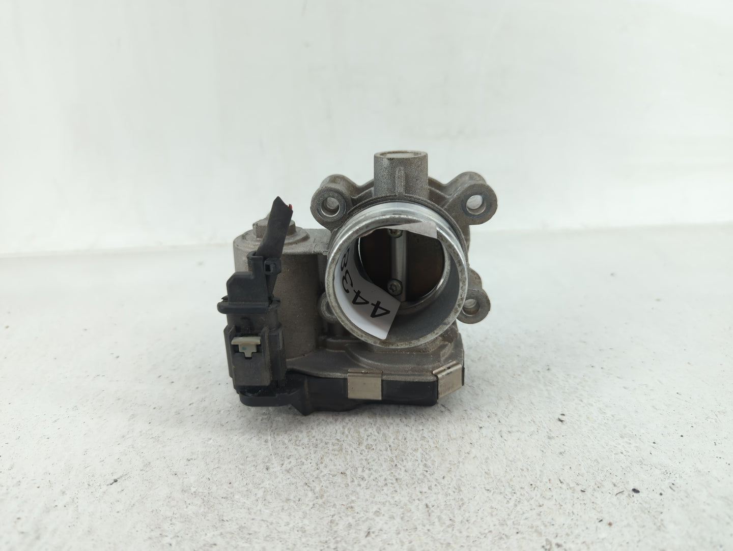 2018-2022 Chevrolet Equinox Throttle Body P/N:12671379AA Fits Fits 2016 2017 2018 2019 2020 2021 2022 OEM Used Auto Parts - 