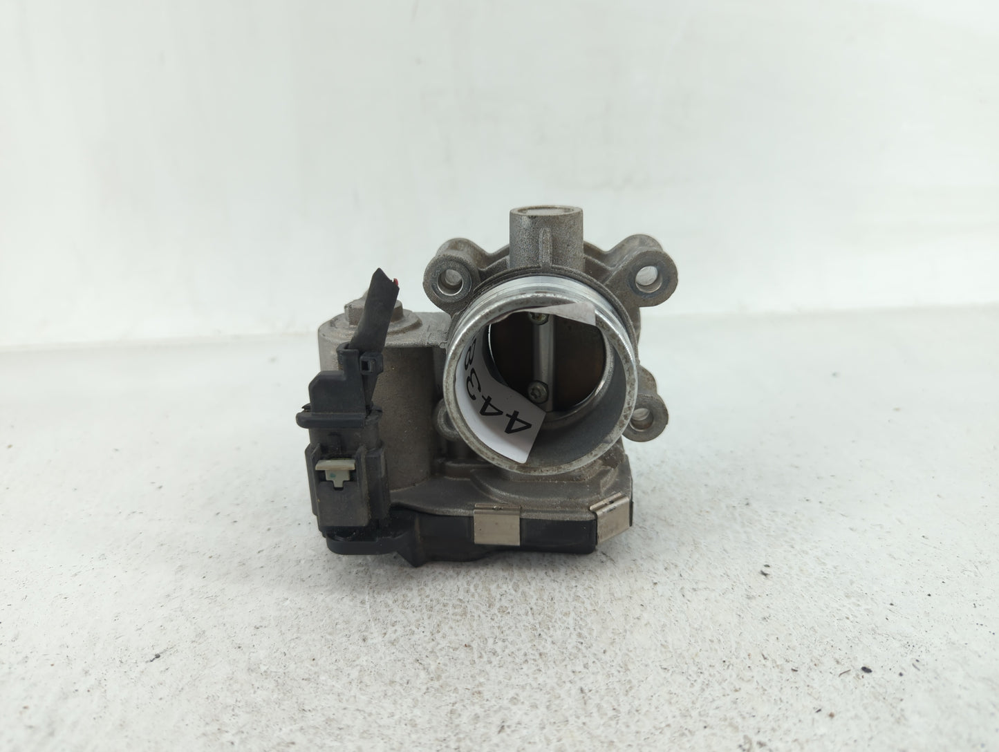 2018-2022 Chevrolet Equinox Throttle Body P/N:12671379AA Fits Fits 2016 2017 2018 2019 2020 2021 2022 OEM Used Auto Parts - 