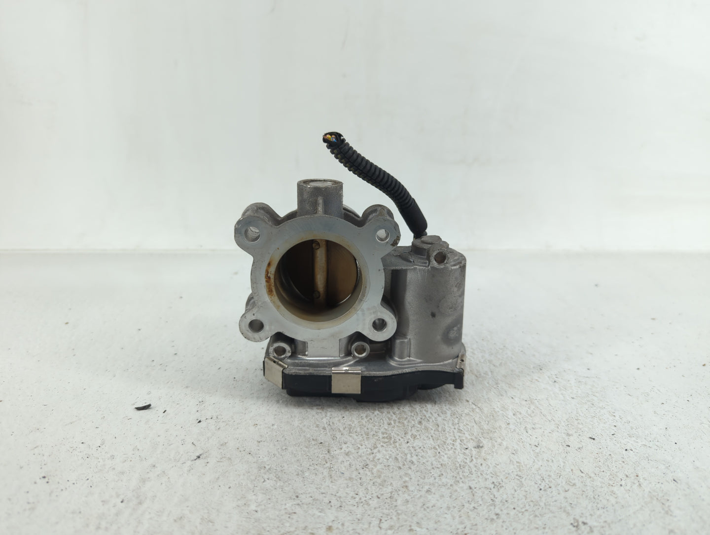 2018-2022 Chevrolet Equinox Throttle Body P/N:12671379AA Fits Fits 2016 2017 2018 2019 2020 2021 2022 OEM Used Auto Parts - 