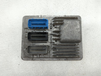 compare product 2018-2020 Chevrolet Equinox PCM Engine Control Computer ECU ECM PCU OEM P/N:12669908 12683660 Fits OEM Used Auto Parts