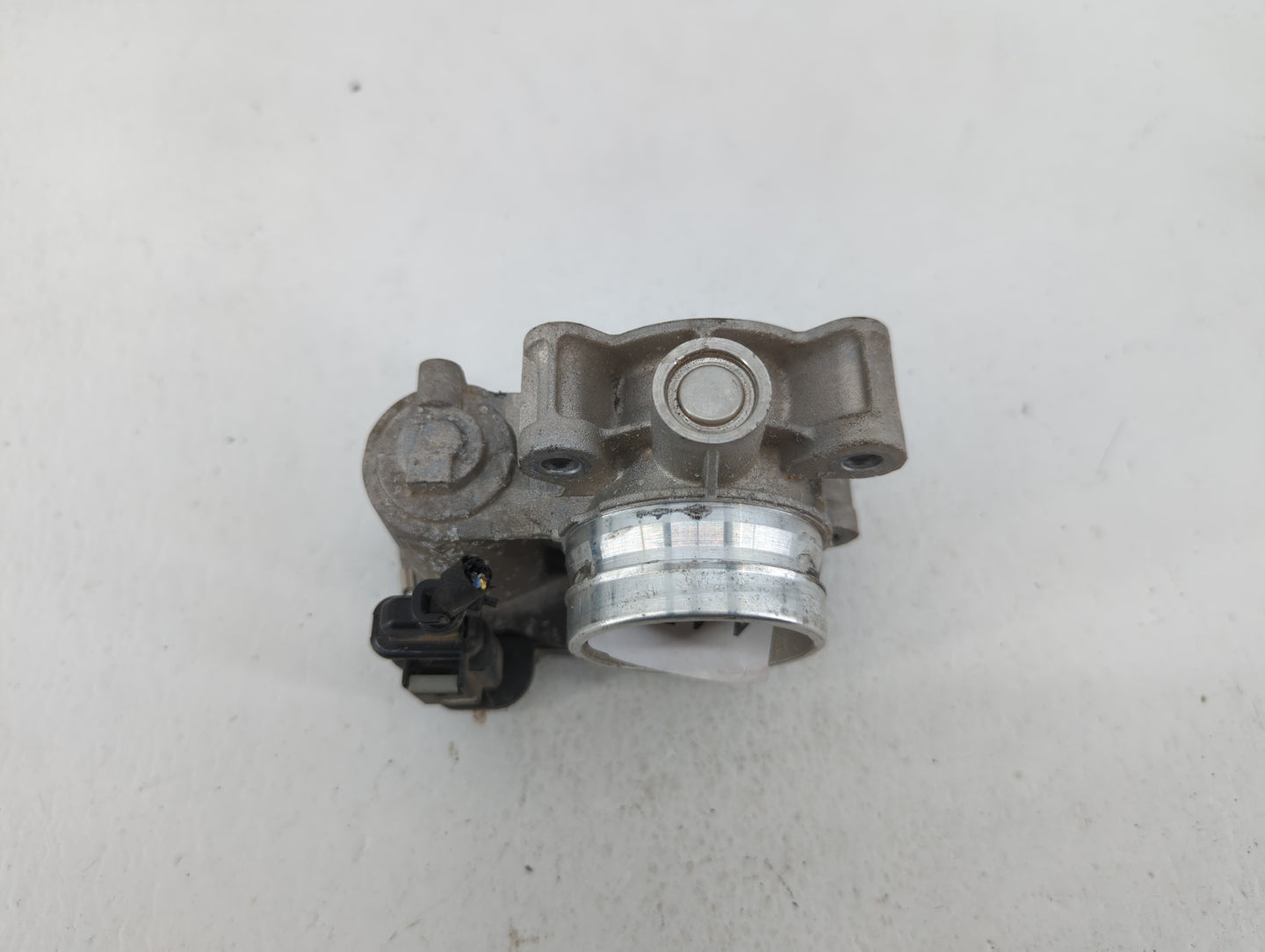 2018-2022 Chevrolet Equinox Throttle Body P/N:12671379AA Fits Fits 2016 2017 2018 2019 2020 2021 2022 OEM Used Auto Parts - 