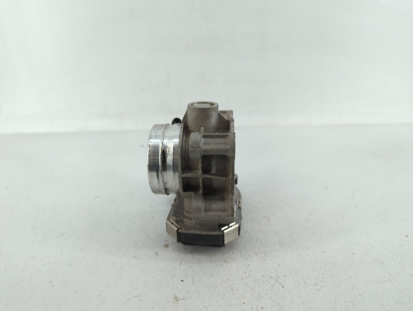 2018-2022 Chevrolet Equinox Throttle Body P/N:12671379AA Fits Fits 2016 2017 2018 2019 2020 2021 2022 OEM Used Auto Parts - 