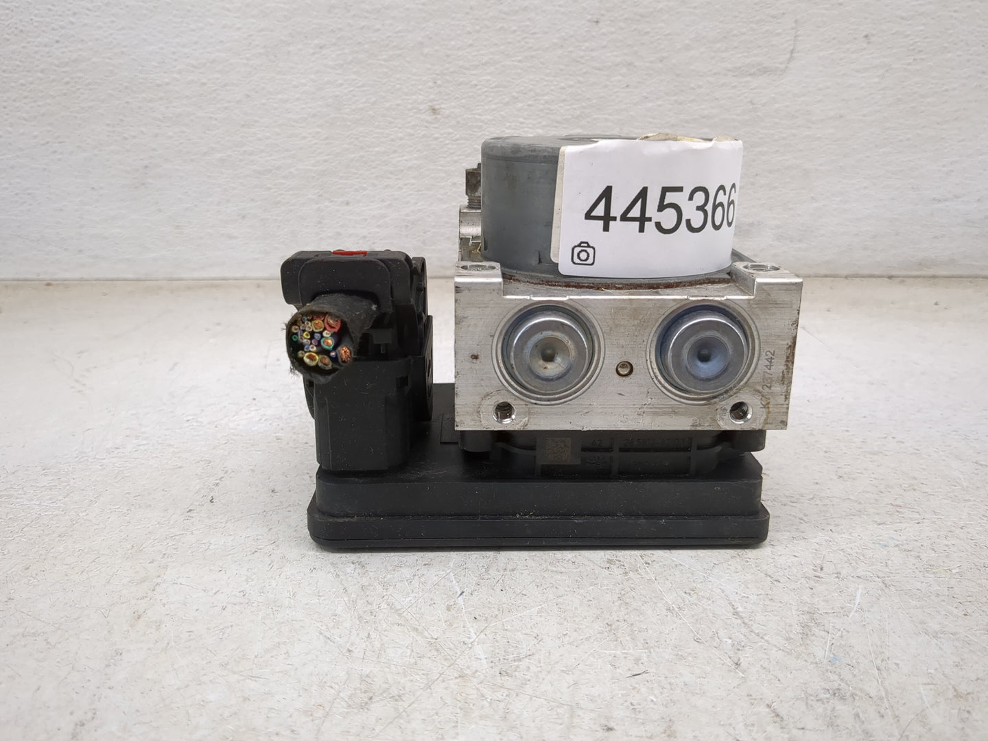 2018-2019 Chevrolet Equinox ABS Pump Control Module Replacement P/N:84254906 Fits Fits 2018 2019 2020 2021 OEM Used Auto Par