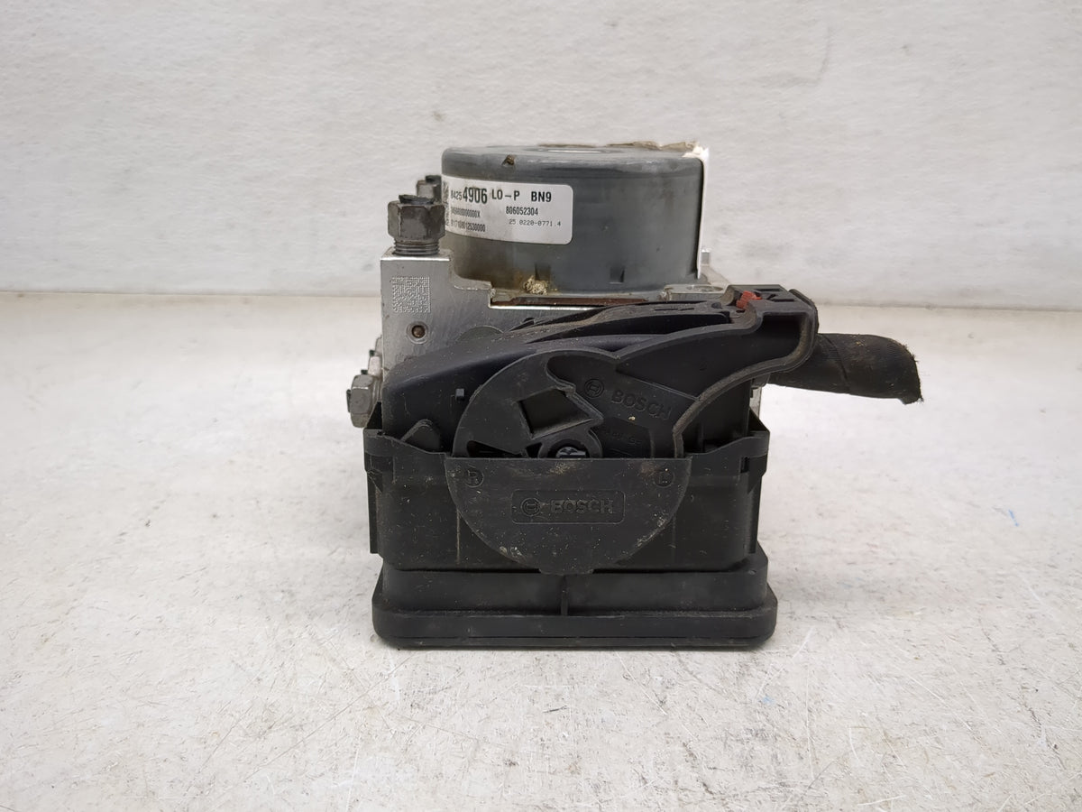 2018-2019 Chevrolet Equinox Anti-Lock Brake ABS Pump Module Actuator OEM P/N:84254906 Fits Fits 2018 2019 2020 2021 OEM Used