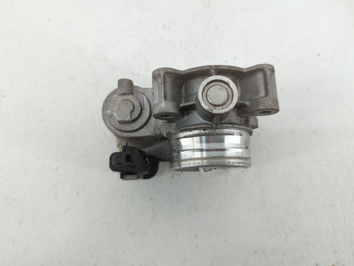 2018-2022 Chevrolet Equinox Throttle Body P/N:12671379AA Fits Fits 2016 2017 2018 2019 2020 2021 2022 OEM Used Auto Parts - 
