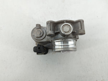 2018-2022 Chevrolet Equinox Throttle Body P/N:12671379AA Fits Fits 2016 2017 2018 2019 2020 2021 2022 OEM Used Auto Parts