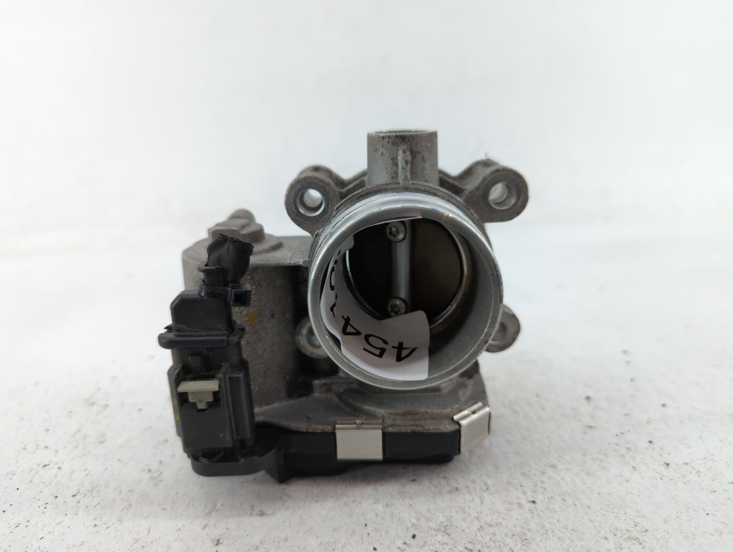 2018-2022 Chevrolet Equinox Throttle Body P/N:12671379AA Fits Fits 2016 2017 2018 2019 2020 2021 2022 OEM Used Auto Parts - 
