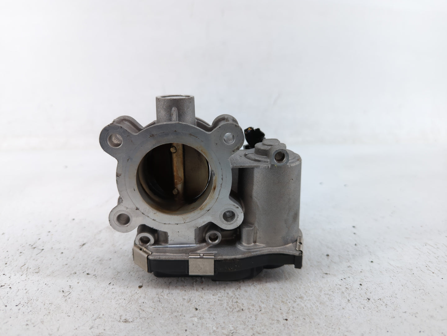 2018-2022 Chevrolet Equinox Throttle Body P/N:12671379AA Fits Fits 2016 2017 2018 2019 2020 2021 2022 OEM Used Auto Parts - 
