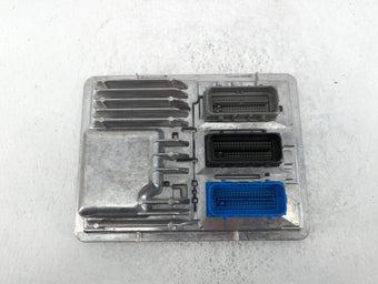 compare product 2018-2020 Chevrolet Equinox PCM Engine Control Computer ECU ECM PCU OEM P/N:12669908 12688973 Fits OEM Used Auto Parts
