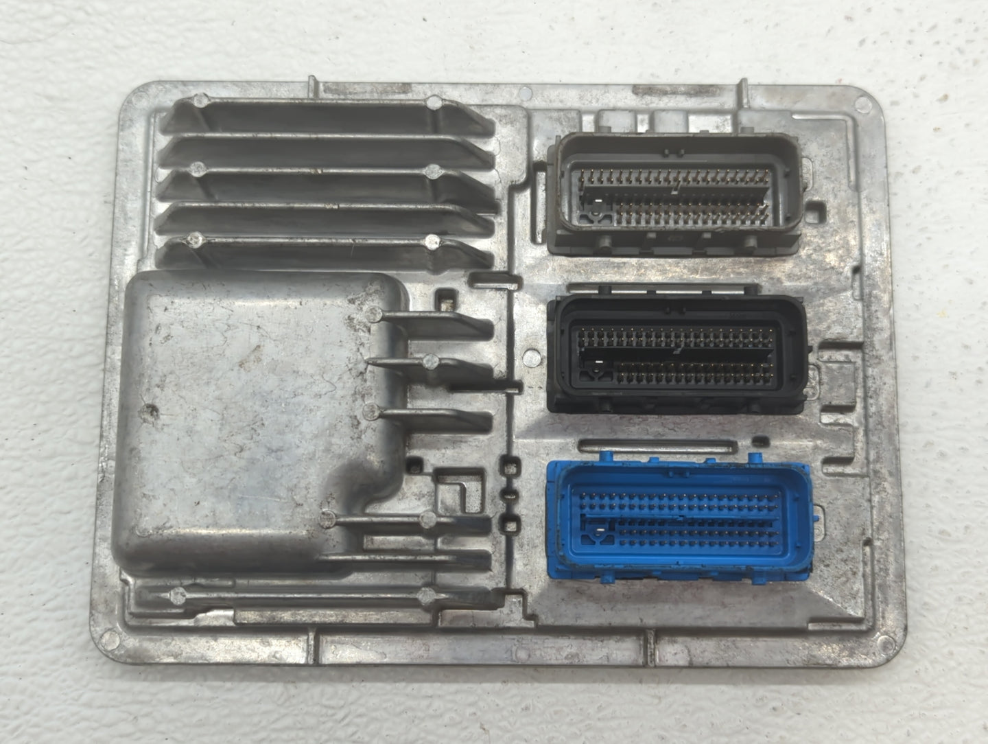 2018 Chevrolet Equinox PCM Engine Control Computer ECU ECM PCU OEM P/N:12669908 12687328, 12676683 Fits OEM Used Auto Parts 