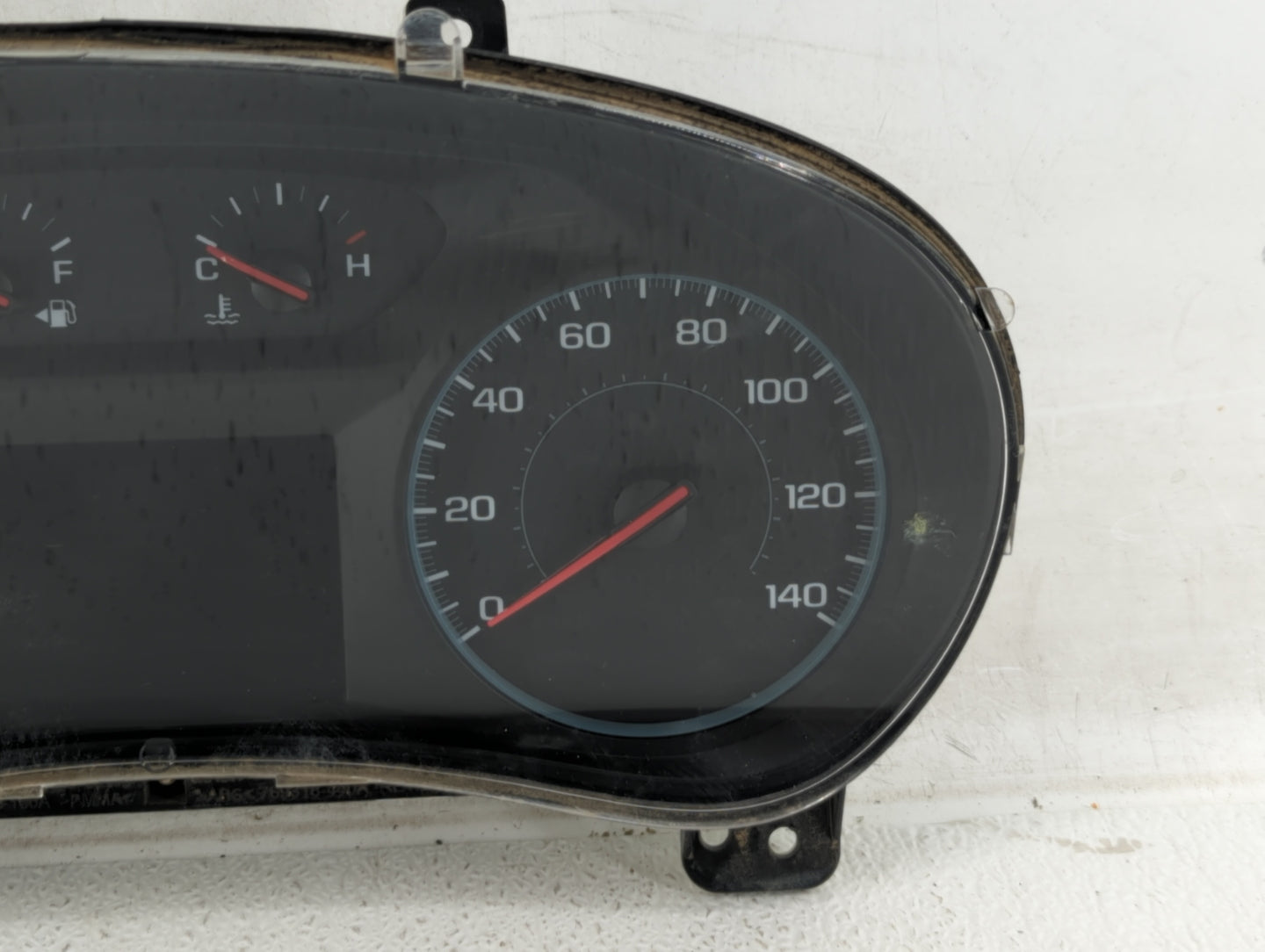 2018 Chevrolet Equinox Instrument Cluster Speedometer Gauges P/N:84404402 84424074 Fits OEM Used Auto Parts - Oemusedautopar