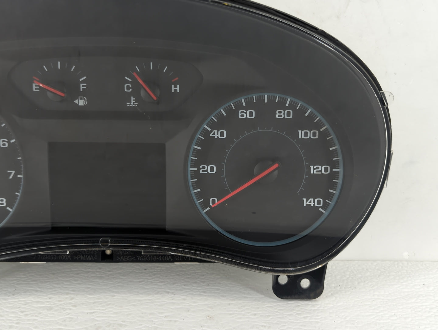 2018 Chevrolet Equinox Instrument Cluster Speedometer Gauges P/N:84240633 Fits OEM Used Auto Parts - Oemusedautoparts1.com