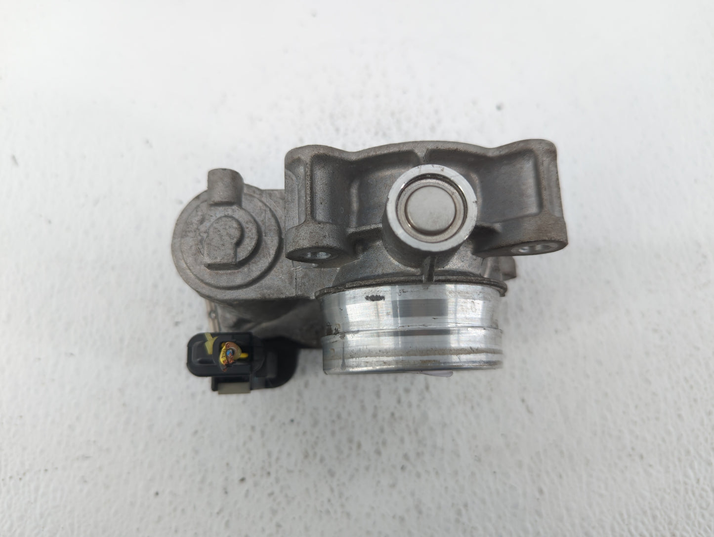2018-2022 Chevrolet Equinox Throttle Body P/N:12671379AA Fits Fits 2016 2017 2018 2019 2020 2021 2022 OEM Used Auto Parts - 