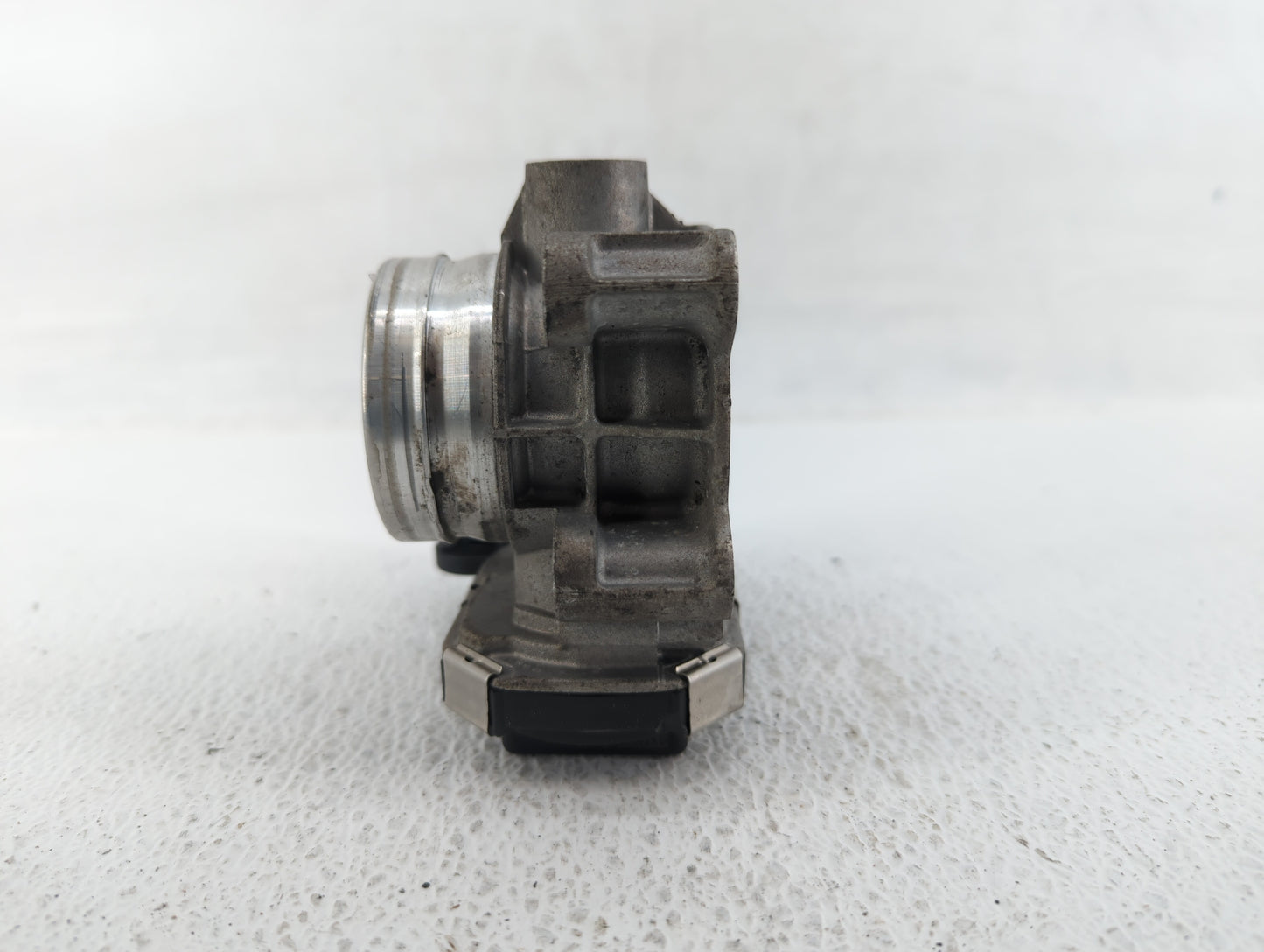 2018-2022 Chevrolet Equinox Throttle Body P/N:12671379AA Fits Fits 2016 2017 2018 2019 2020 2021 2022 OEM Used Auto Parts - 