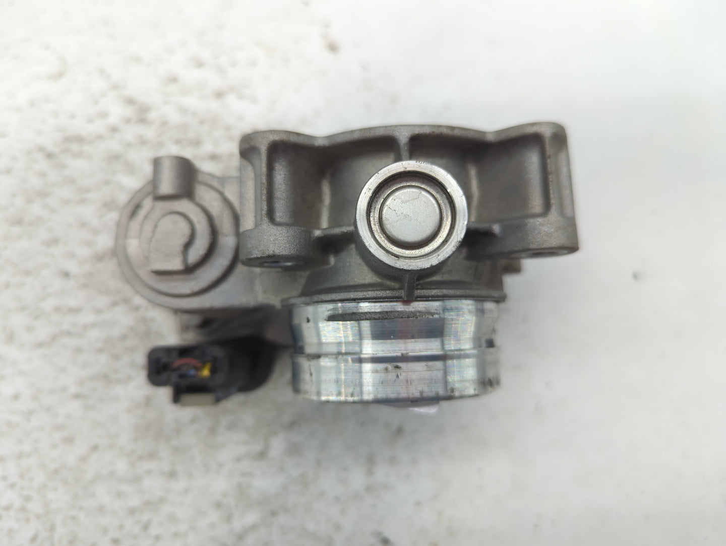 2018-2022 Chevrolet Equinox Throttle Body P/N:12671379AA Fits Fits 2016 2017 2018 2019 2020 2021 2022 OEM Used Auto Parts - 