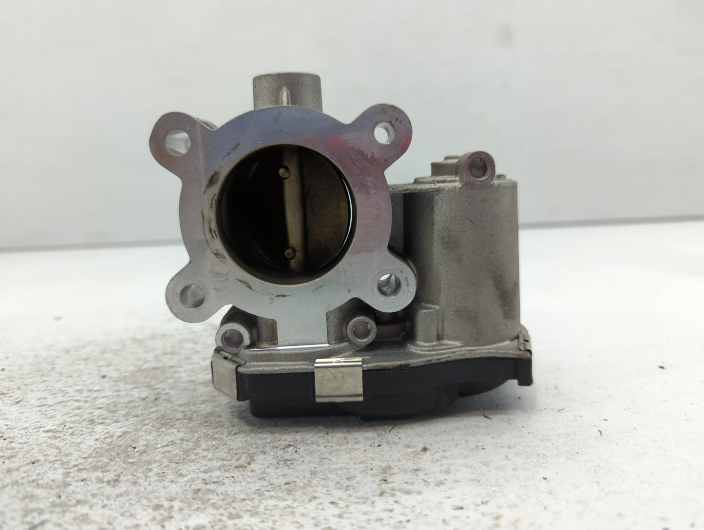 2018-2022 Chevrolet Equinox Throttle Body P/N:12671379AA Fits Fits 2016 2017 2018 2019 2020 2021 2022 OEM Used Auto Parts - 