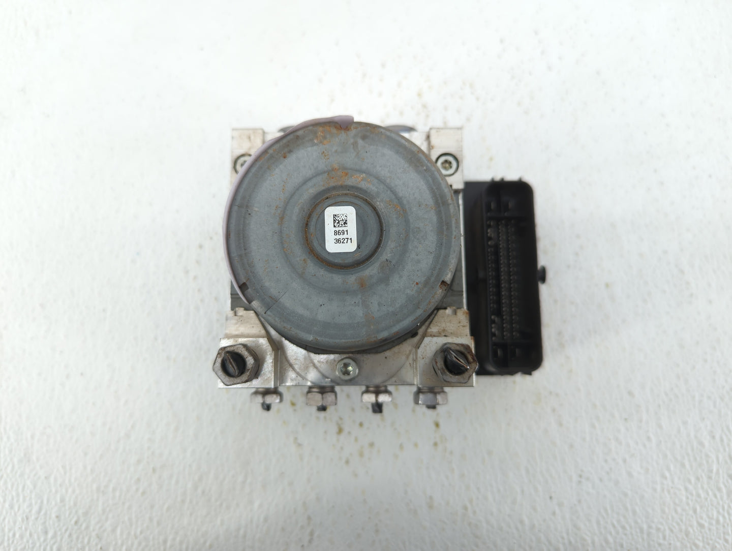 2018-2019 Chevrolet Equinox ABS Pump Control Module Replacement P/N:84414759 84414760, 84254909 Fits Fits 2018 2019 2020 202