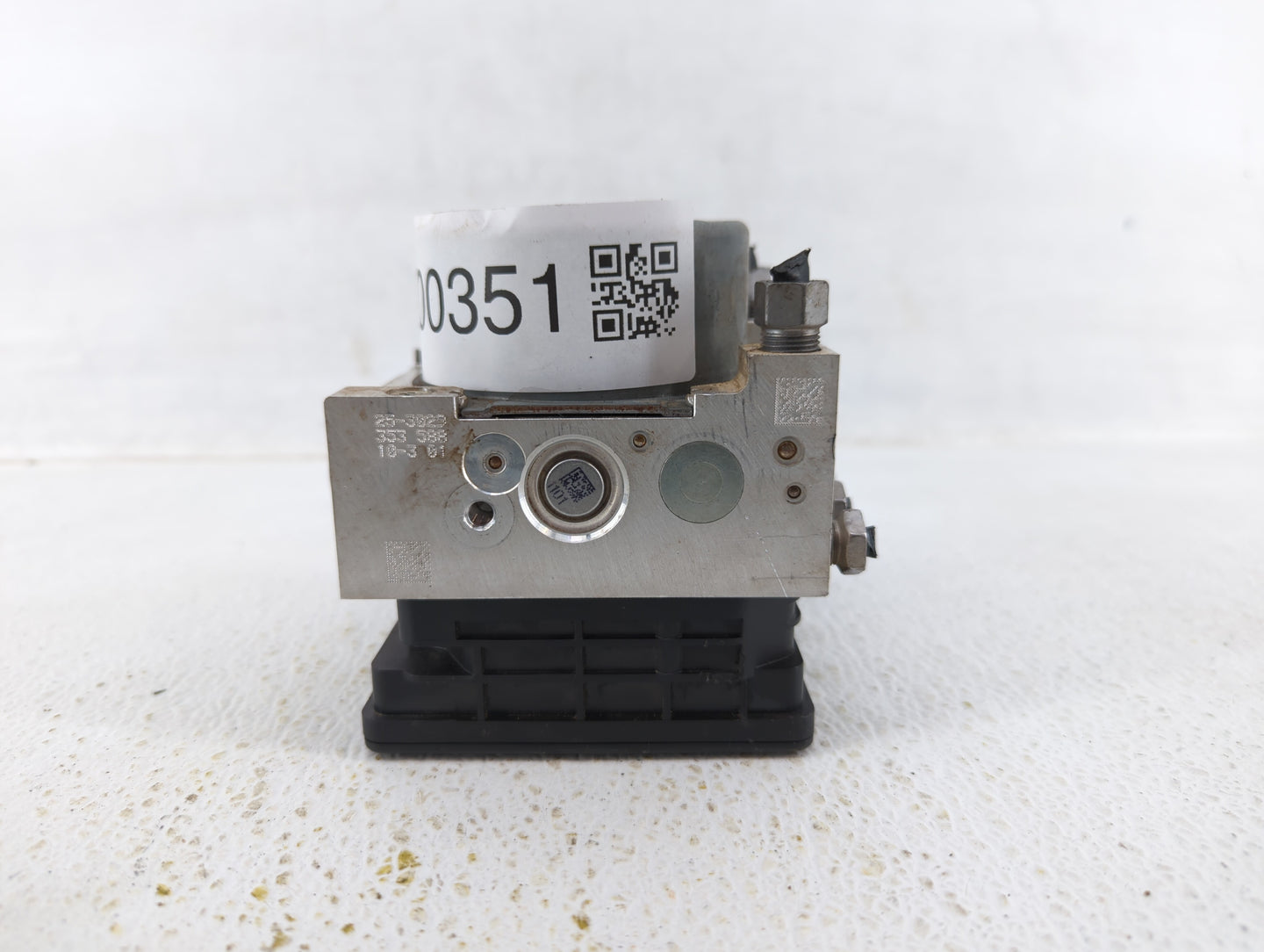 2018-2019 Chevrolet Equinox ABS Pump Control Module Replacement P/N:84414759 84414760, 84254909 Fits Fits 2018 2019 2020 202