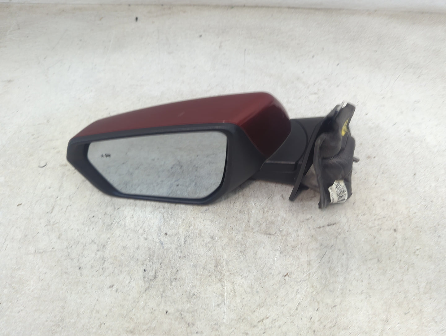 2018-2020 Chevrolet Equinox Driver Side View Mirror - Left Door Mirror OEM Used - Oemusedautoparts1.com