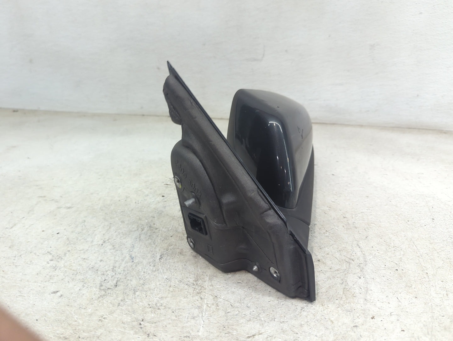 2018-2020 Chevrolet Equinox Driver Side View Mirror - Left Door Mirror OEM Used - Oemusedautoparts1.com