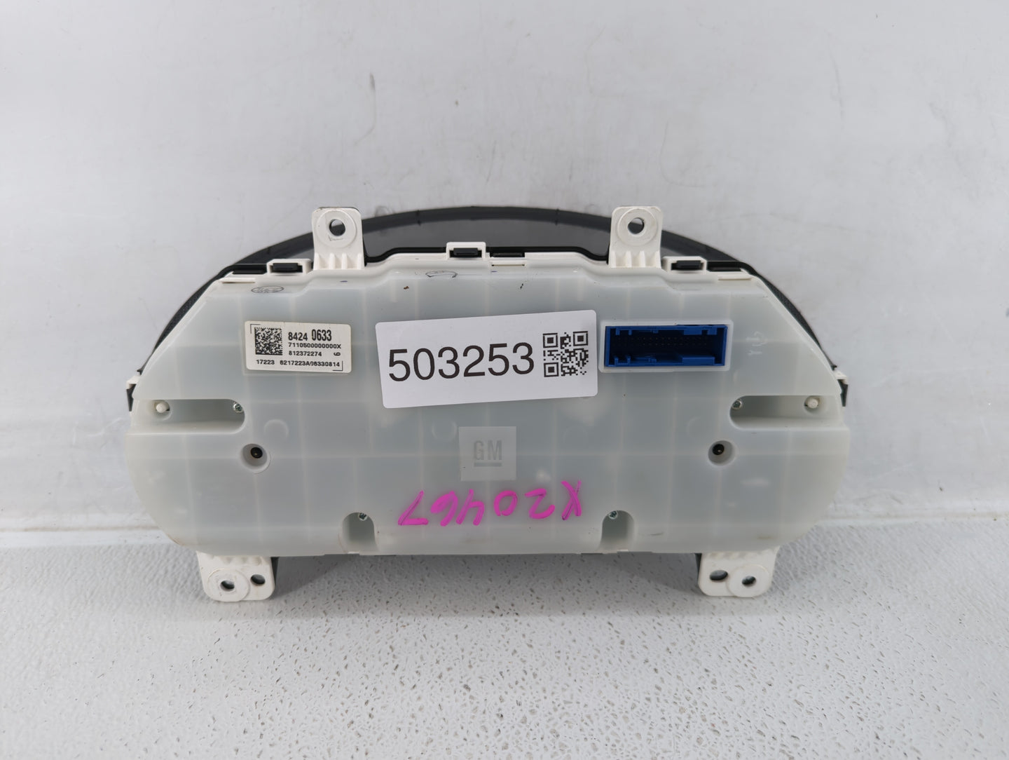 2018 Chevrolet Equinox Instrument Cluster Speedometer Gauges P/N:84240633 Fits OEM Used Auto Parts - Oemusedautoparts1.com