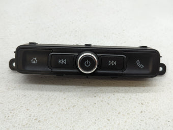 compare product 2018-2018 Chevrolet Equinox Information Display Screen