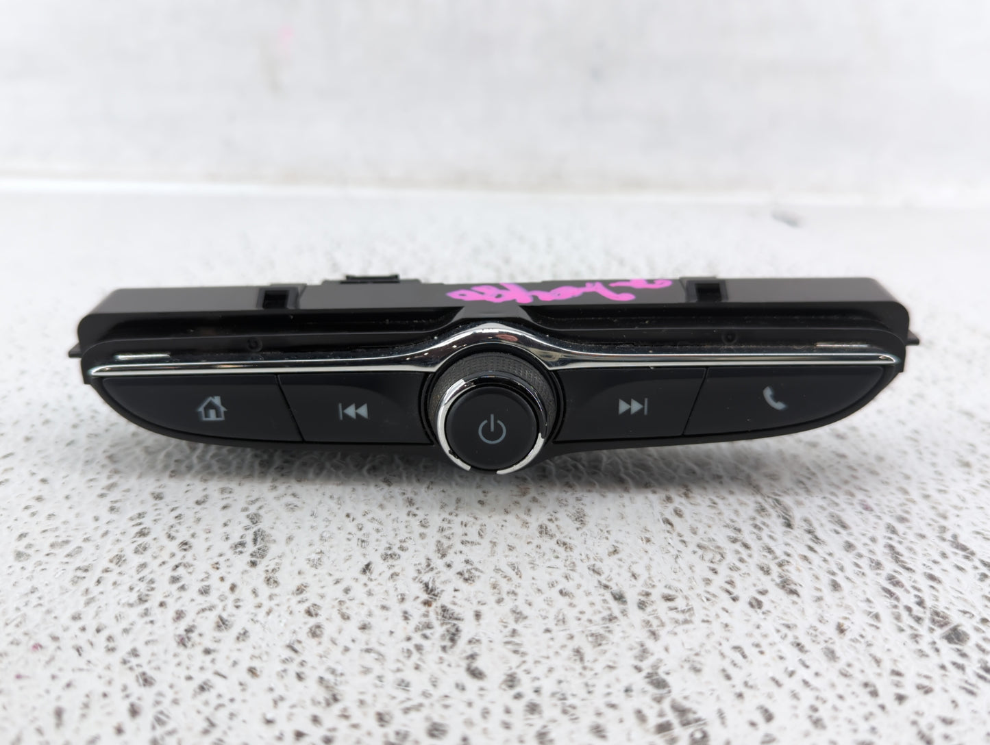 2018-2018 Chevrolet Equinox Am Fm Cd Player Radio Receiver - Oemusedautoparts1.com