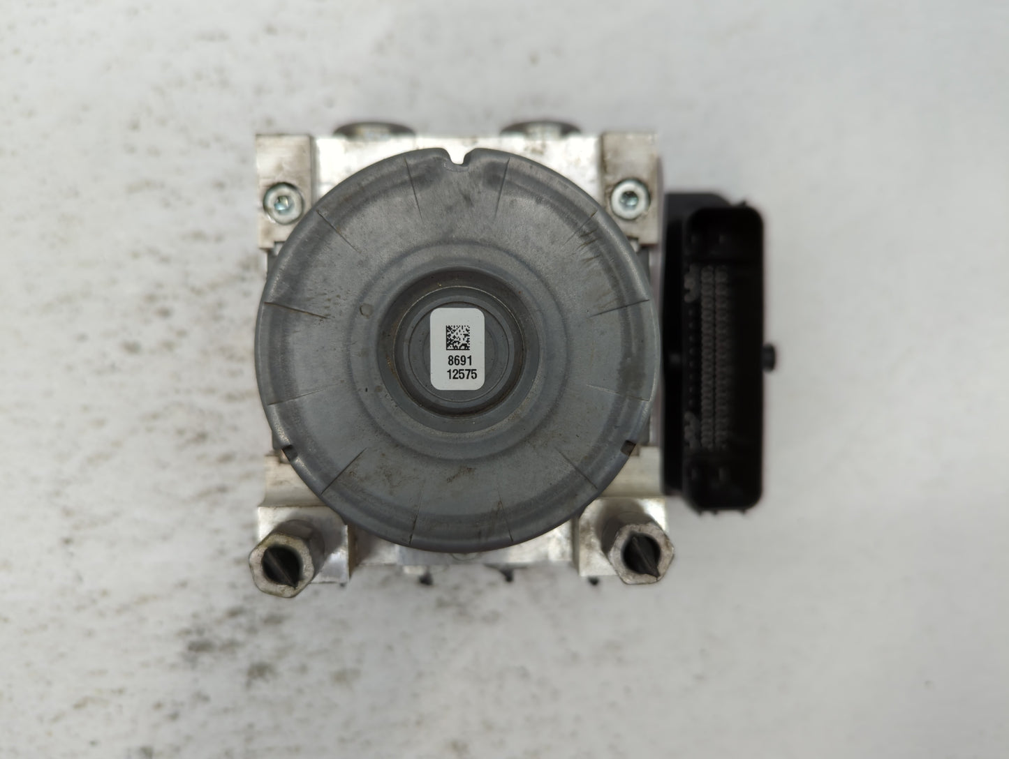 2018-2019 Chevrolet Equinox ABS Pump Control Module Replacement P/N:84254906 84414759, 84414760 Fits Fits 2018 2019 2020 202