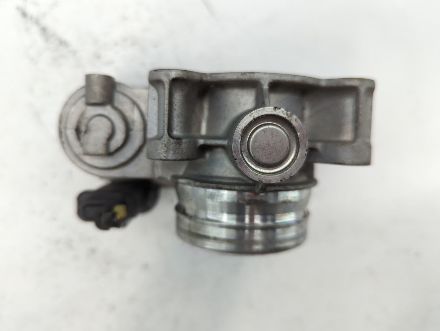 2018-2022 Chevrolet Equinox Throttle Body P/N:12671379AA Fits Fits 2016 2017 2018 2019 2020 2021 2022 OEM Used Auto Parts - 