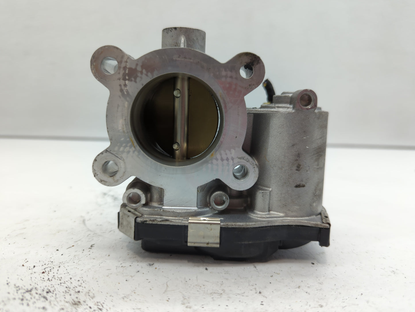 2018-2022 Chevrolet Equinox Throttle Body P/N:12671379AA Fits Fits 2016 2017 2018 2019 2020 2021 2022 OEM Used Auto Parts - 