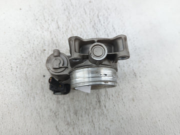 2018-2020 Chevrolet Equinox Throttle Body P/N:12670837AA Fits Fits 2013 2014 2015 2016 2017 2018 2019 2020 2021 OEM Used Auto Parts