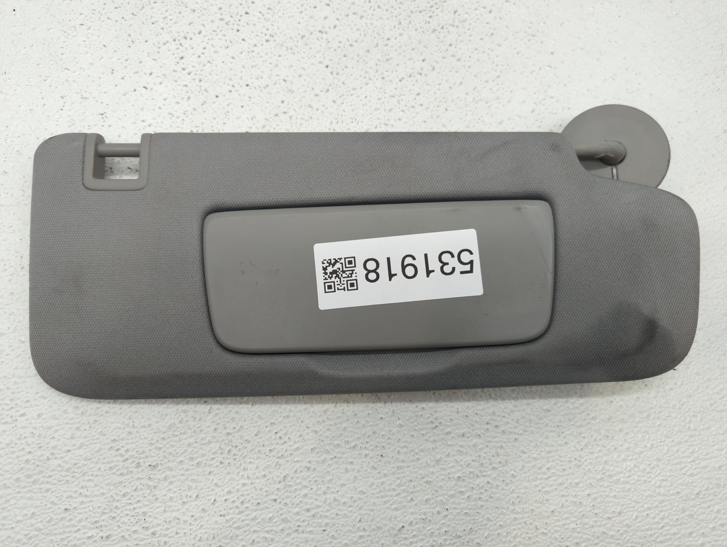 2018-2019 Chevrolet Equinox Sun Visor Shade Replacement Passenger Right Mirror Fits Fits 2018 2019 OEM Used Auto Parts - Oem