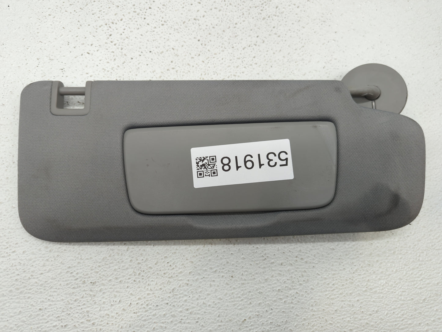 2018-2019 Chevrolet Equinox Sun Visor Shade Replacement Passenger Right Mirror Fits Fits 2018 2019 OEM Used Auto Parts - Oem