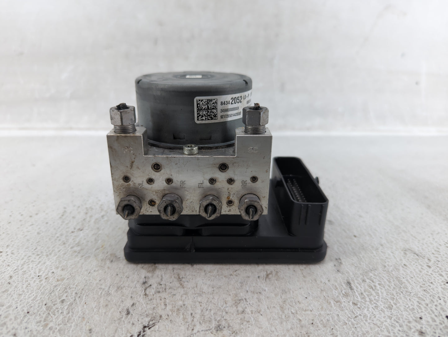 2018-2019 Chevrolet Equinox ABS Pump Control Module Replacement P/N:84342052 Fits Fits 2018 2019 2020 2021 OEM Used Auto Par