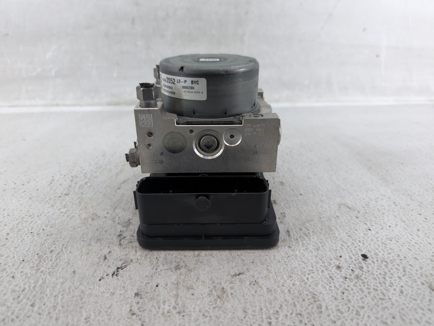 2018-2019 Chevrolet Equinox ABS Pump Control Module Replacement P/N:84342052 Fits Fits 2018 2019 2020 2021 OEM Used Auto Par