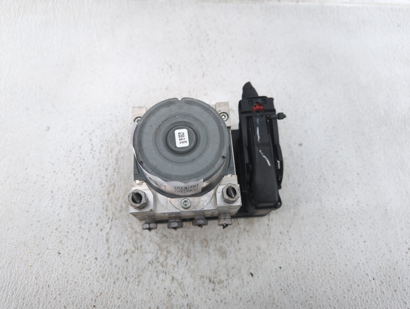 2018-2019 Chevrolet Equinox ABS Pump Control Module Replacement P/N:84342052 Fits Fits 2018 2019 2020 2021 OEM Used Auto Par