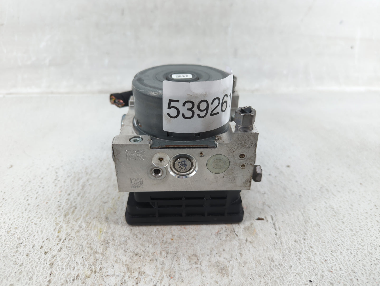 2018-2019 Chevrolet Equinox ABS Pump Control Module Replacement P/N:84342052 Fits Fits 2018 2019 2020 2021 OEM Used Auto Par